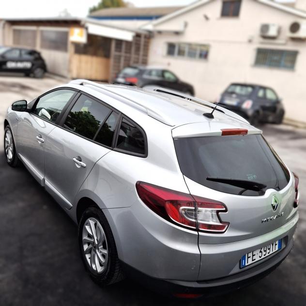 Renault Megane Mane dCi 110CV Start&Stop SporTour Energy Limited - Foto 3