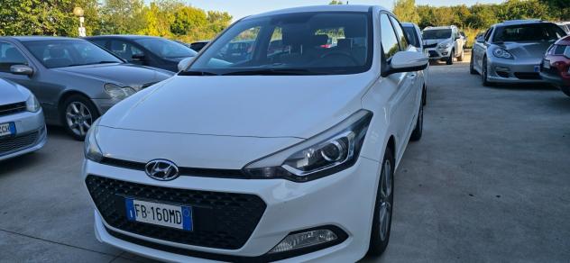 Hyundai i20 1.2 84 CV 5 porte euro 6 - Foto 4