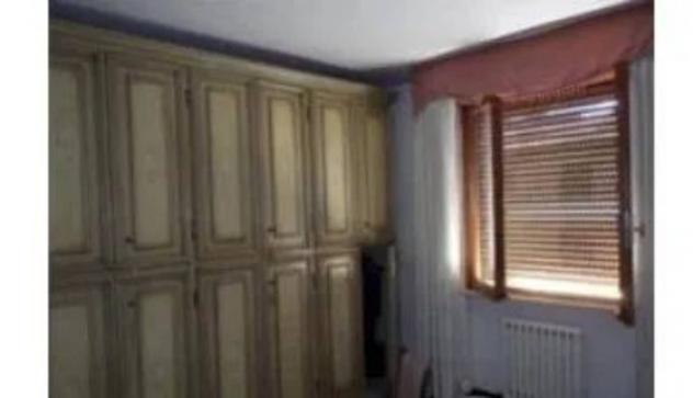 Immobile in asta di 169 m² con più di 5 locali e box auto in vendita a Fossombrone - Foto 11