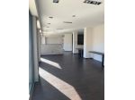 FONDO COMMERCIALE di 6 vani e di 66 mq (PIETRASANTA) rif. 298