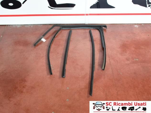 GUARNIZIONE PORTIERA POSTERIORE DESTRA AUDI Q2 Serie (GAB) 81A839440B (16) - Foto 2