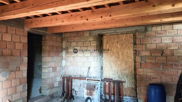 Sant'ippolito
nella media valle del metauro, in zona facilmente raggiungibile dalle principali vie di comunicazione proponiamo in vendita ex casale co - Foto 11