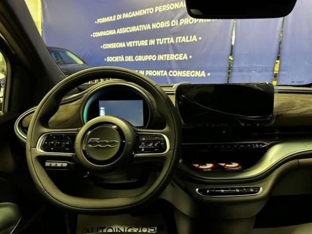 FIAT 500 Electric 42 kWh 320km GIORGIO ARMANI NUOVA DA IMMATRICOLARE - Foto 8
