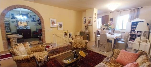 Appartamento in vendita a Latignano - Cascina 122 mq Rif: 1453391