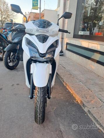 Tnt xcs 125 abs 15cv start & stop garanzia ufficia - Foto 2
