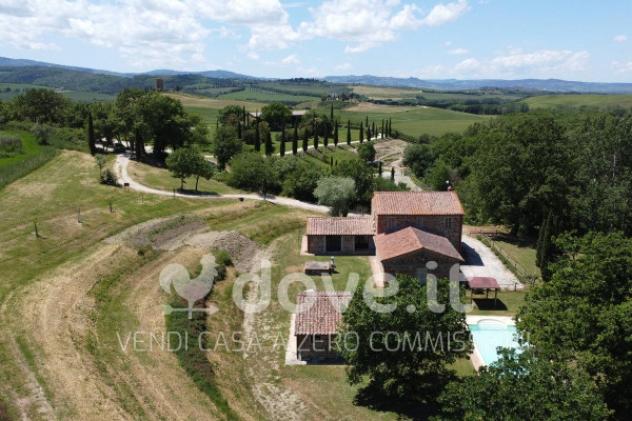 Rustico / Casale di 450 m² con più di 5 locali in vendita a Pienza - Foto 2