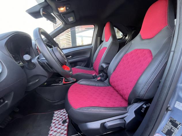 Toyota Aygo X Aygo X 1.0 Undercover 72cv s-cvt - Limited Edition JUN TAKAHASHI - Foto 6