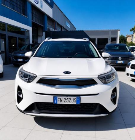 KIA Stonic 1.0 T-GDi 120 CV Style Navi Clima rif. 23959286 - Foto 2