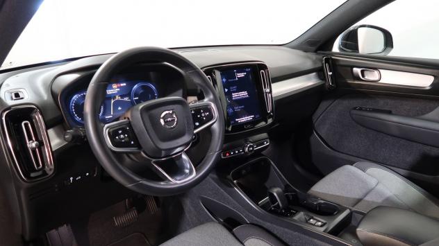Volvo XC40 Recharge T4 Plug-in Hybrid auto Recharge Core - Foto 2