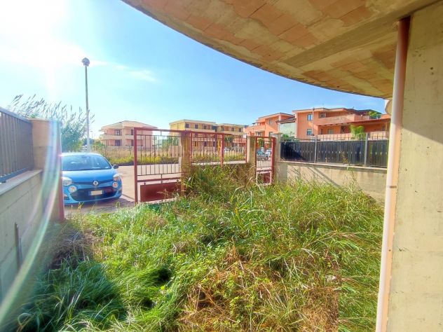 VILLA CON GIARDINO DA COMPLETARE - VIA CASTEL VOLTURNO - MONDRAGONE - Rif. V2476 - Foto 5