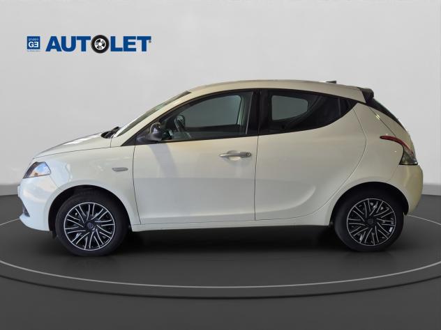 Lancia Ypsilon 1.0 FireFly 5 porte S&S Hybrid Silver Plus - Foto 5