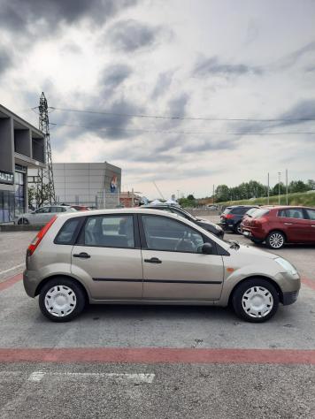 Ford Fiesta 1.2 16V 5p. Ambiente OK NEOPATENTATI - Foto 6