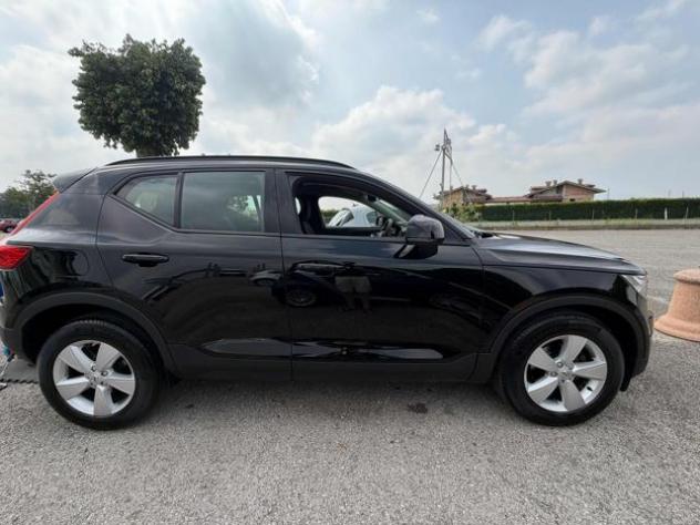 VOLVO XC40 T2 Momentum rif. 23922102 - Foto 3