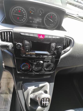 Lancia Ypsilon 2021 1.0 hybrid ubs aux bluetooth - Foto 10