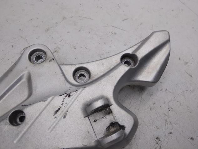 SUZUKI GLADIUS SFV 650 SUPPORTO STAFFA PEDANE DESTRO 2009 2010 CX111 - Foto 4