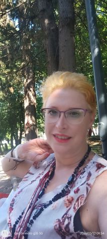 Donna cerca uomo Tel:3717462427