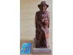 Manufatto in legno intagliato a mano degli anni 60