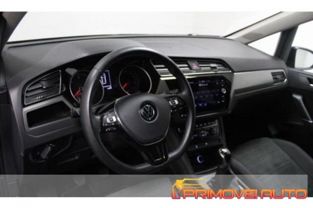 VOLKSWAGEN Touran 2.0 TDI 115 CV SCR Business BlueMotion Technology rif. 18993787