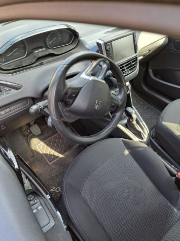 Peugeot 208 1.2 PureTech Allure 82CV– SOLO 25.000 km – Pari al Nuovo - Foto 5