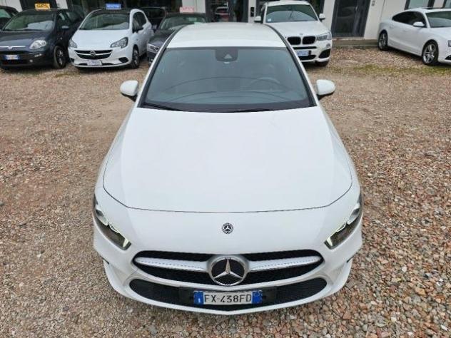 MERCEDES CLASSE A 160d 2019 73.000km GARANZ FINANZ - Foto 3