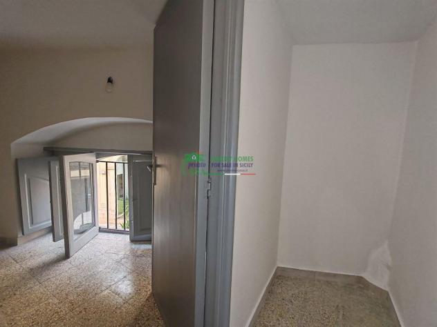 Rif. 9756 - Casa con tre unità indipendenti - Foto 9