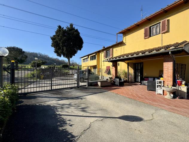 CASA INDIPENDENTE di 7 vani e di 229 mq (SCANDICCI - Via Lungo Vingone, Scandicci 50018) rif. 0695 - Foto 10