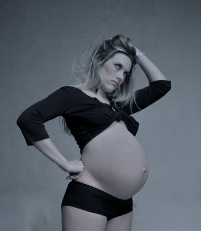 Cercasi modella incinta per servizio fotografico maternita' pagato - Foto 2