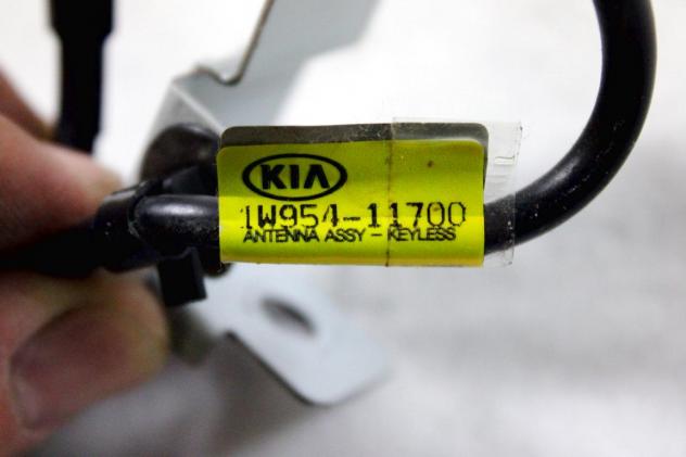 1W954-11700 CENTRALINA AMPLIFICATORE ANTENNA KIA RIO 1.2 B 62KW 5M 5P (2016) RICAMBIO USATO - Foto 4