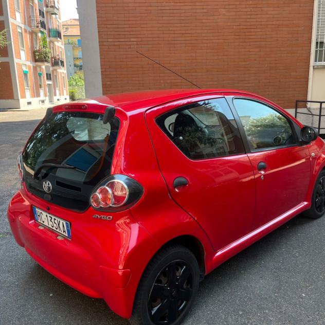 Toyota Aygo 1.0 12V VVT-i 5 porte - Foto 5