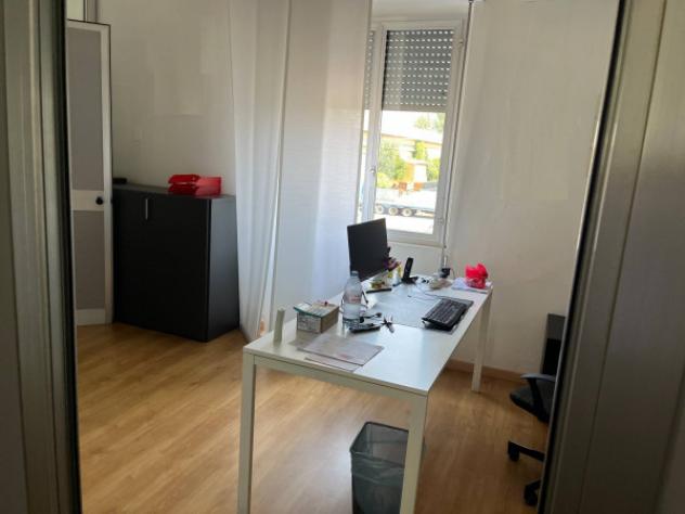 Immobile di 330 m² con più di 5 locali in affitto a Rezzato - Foto 14