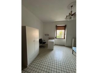 Affittasi stanze per studentesse l/avoratrici