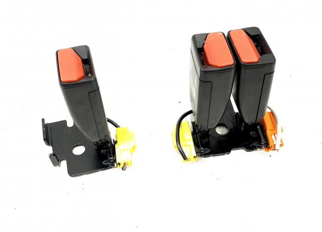 AGGANCIO CINTURA DI SICUREZZA POSTERIORE VOLVO V40 Serie 31292085 (16) - Foto 5