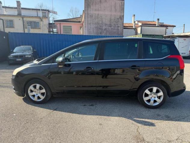 PEUGEOT 5008 1.6 e-HDi 112CV Stop&Start cambio robotizzato Acti rif. 23449324 - Foto 9