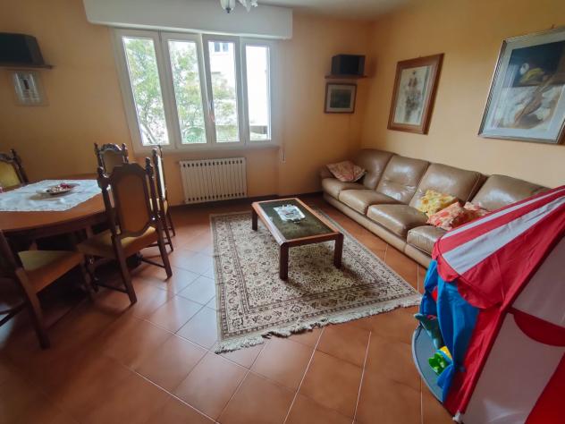 VILLA di 8 vani e di 300 mq (MASSAROSA) rif. 647 - Foto 7