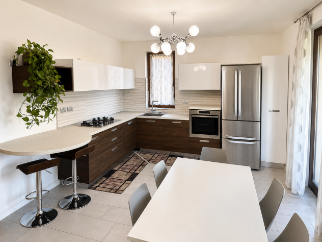 Cucina Essebi completa con frigorifero French Door – 3,20 × 3,70 m - Foto 3