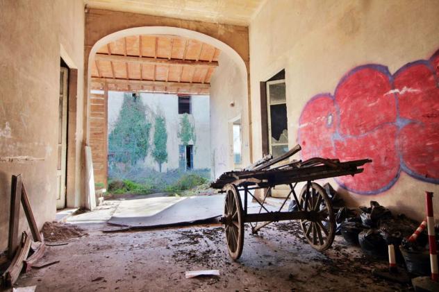 Rustico in vendita a Cascina 2400 mq Rif: 1137046