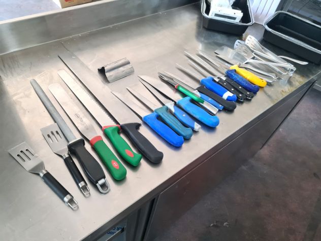set di coltelli con sterilizzatore usati - Foto 4
