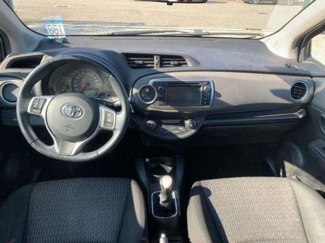 TOYOTA Yaris 1.0 5 porte Lounge rif. 24194065 - Foto 10