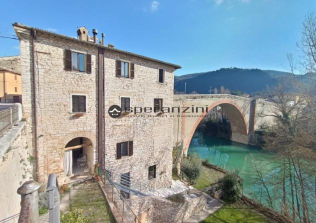Fossombrone, adiacente al centro storico facilmente accessibile sia con le macchine che a piedi proponiamo in vendita immobile di circa 90 mq con vist - Foto 11