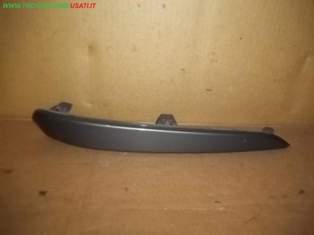 MOD. LAT.D.PARAURTI ANT.(da verniciare) GRIGIO OPEL ASTRA (A04) 5p / SW  Carrozzeria  Lamierati esterni  Paraurti  Modanatura par OPEL - ASTRA H - 01-