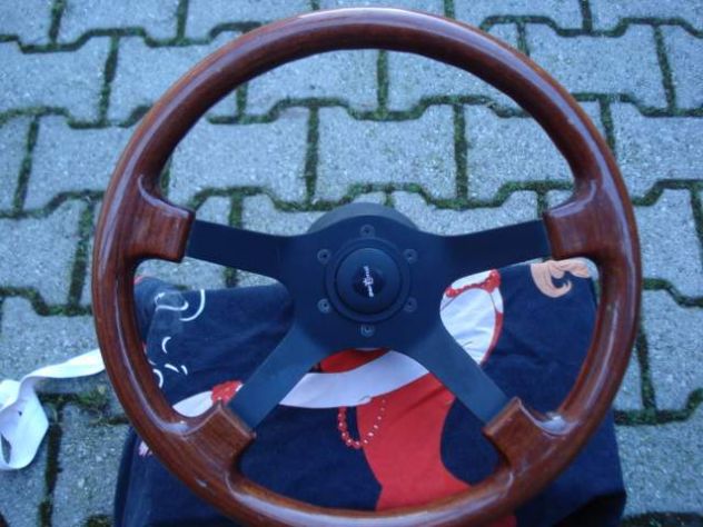 Volante sportivo BMW e altre auto - Foto 7