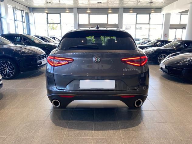 Alfa Romeo Stelvio 2.2 Turbo Diesel 190cv RWD Executive - Foto 5
