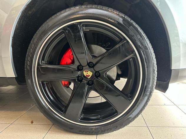 Porsche Macan 2.0 245 HP RESTYLING FULL TENUTA IN MODO MANIACALE - Foto 8