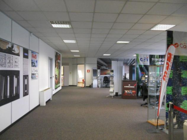 Immobile di 2045 m² con più di 5 locali in affitto a Arese - Foto 9