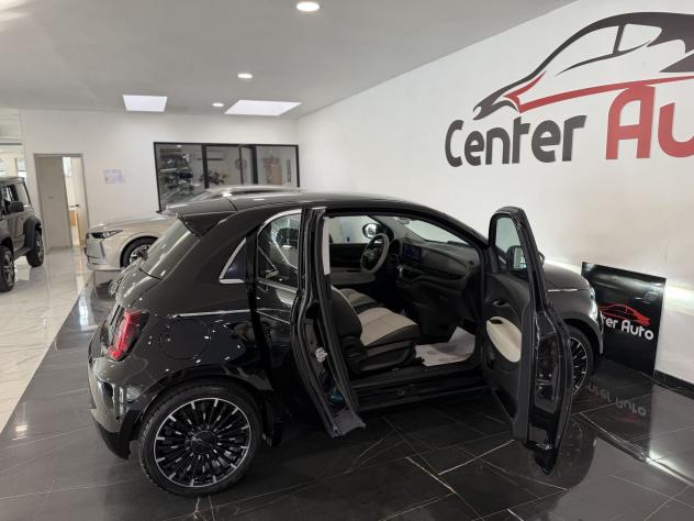 FIAT 500 Electric La Prima 3+1 - Foto 8