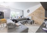 Villa di 180 m² con più di 5 locali in vendita a Caravate