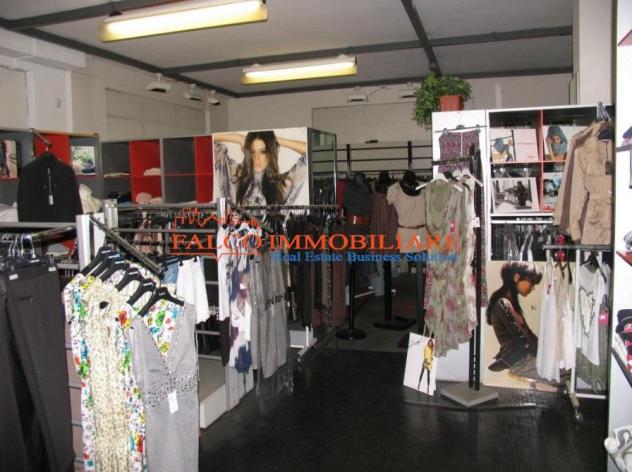 TREZZO SULL'ADDA, CENTRO - VENDESI IMMOBILE A REDDITO 9% 8 LUCI ANGOLARE - Foto 5