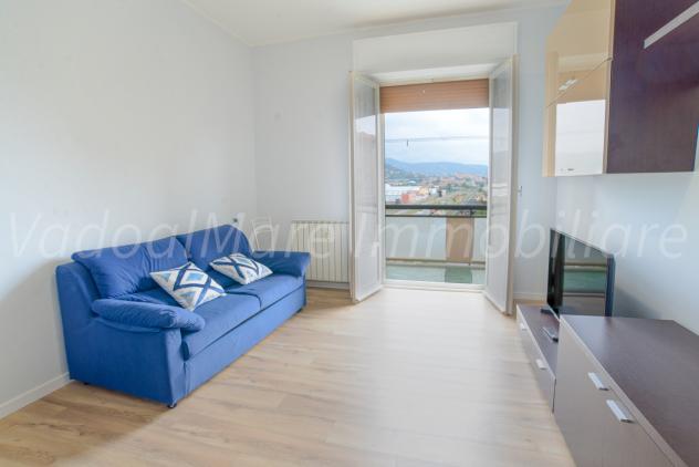 Trilocale in affitto a Vado Ligure