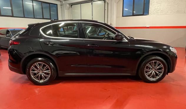 Alfa Romeo Stelvio 2.2 Turbodiesel 180 CV AT8 RWD Executive - Foto 6
