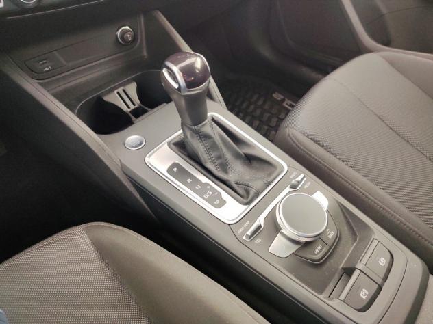 Audi Q2 1.5 35 TFSI S TRONIC - Foto 10
